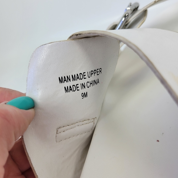 J SLIDES Two Buckle Platform Slides Sz 9 - Picture 4 of 10